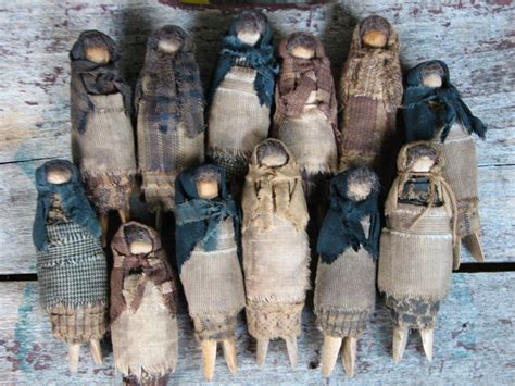 Clothespin Dolls Sold As A Set Of 5 By Thymeforprimitives On Etsy