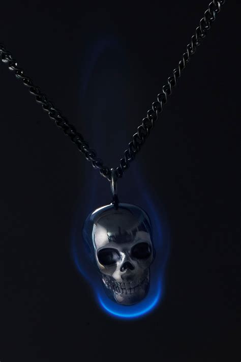 Iconic Skull Necklace In 2020 Men Necklace Skull Skull Pendant