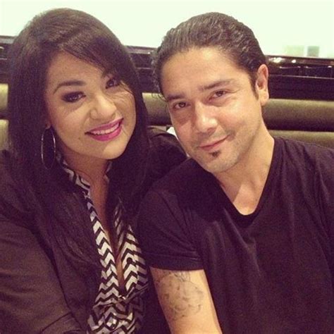 He later divorced his second wife in 2008. Suzette and Chris Perez | Selena pictures, Selena ...