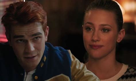 Riverdale Plot Hole The Cw Viewers Spot Enormous Error In Archie And