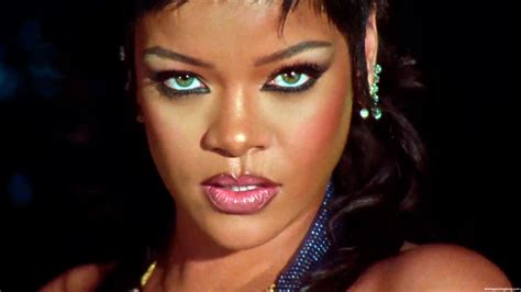 Rihanna Presenteert Haar Nieuwe Show Foto S GIF S Video Naakte Beroemdheid