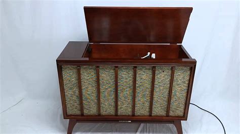 For Sale Mid Century Modern Rca Victor Bluetooth Am Fm Record Player