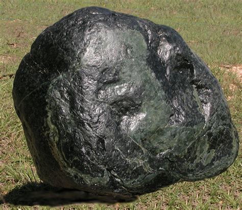 Sacred Jade Boulder 124 Pounds Of Boitryoidal Jade From Big Sur