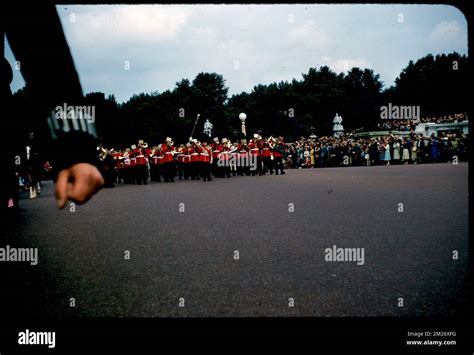 Changing Of Guard London England Military Parades And Ceremonies