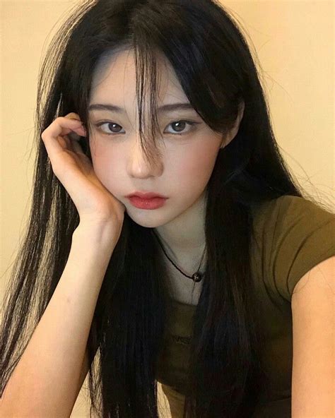 Pin By 404 On °₊‧⋆ulzzang Girls° ࿐ Ulzzang Girl Cute Korean Girl