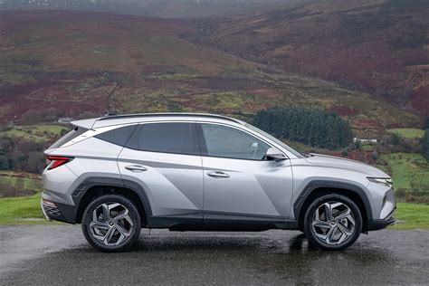 Preturile sunt exprimate in euro si contin tva. Hyundai Tucson Hybrid (2021) | Reviews | Complete Car