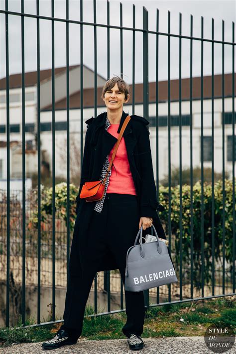 Paris Fw 2019 Street Style Stella Tennant Style Du Monde Street