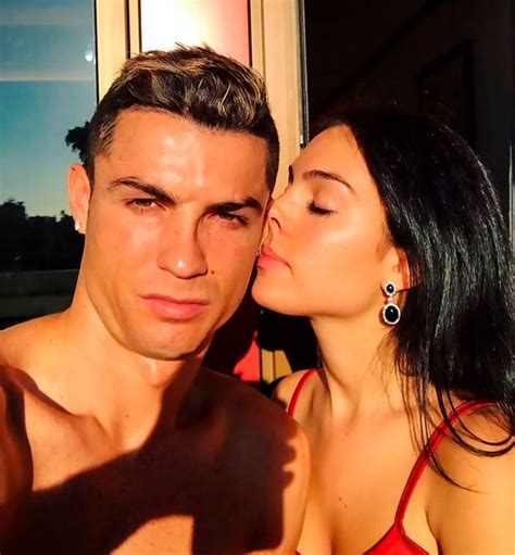 Cristiano Ronaldos Girlfriend Georgina Rodriguez Gets £80k A Month
