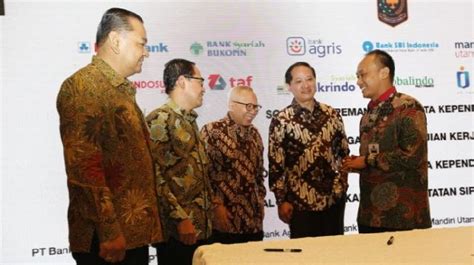 Misalnya saja mandiri utama finance, sebagai salah satu anak perusahaan. Mandiri Utama Finance Percepat Proses Kredit Pembelian ...