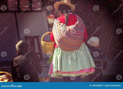 Gente Peruana Foto De Archivo Editorial Imagen De Ciudad 100240648