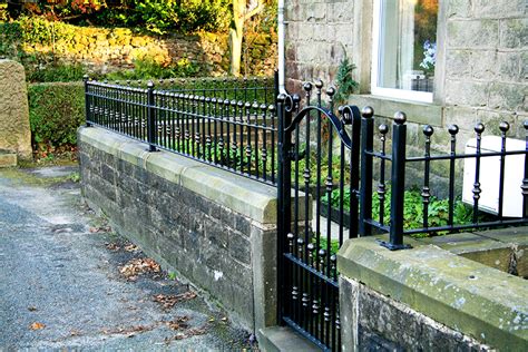 What gauge metal is wild hog railing? Wrought Iron Wall Top & Garden Railings | North Valley Forge