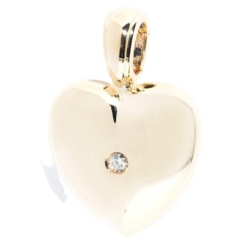 337 Carat Heart Shaped Sapphire Diamond Yellow Gold Necklace At 1stdibs