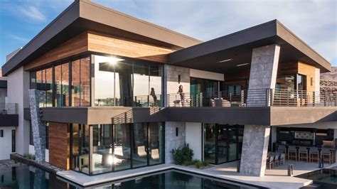 Ultra Modern Luxury Homes