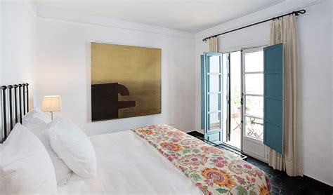 You sleep on starched linen in airy rooms, the best of which have french windows that open onto the square. Hospes Las Casas del Rey de Baeza (Seville, Spain ...