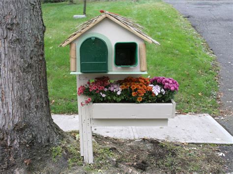 Building a wooden mailbox post. Build a Mailbox | HGTV