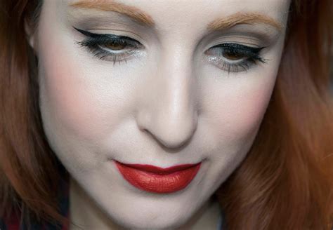 Pin Up Look With Kat Von D How To Create A Pin Up Makeup Look