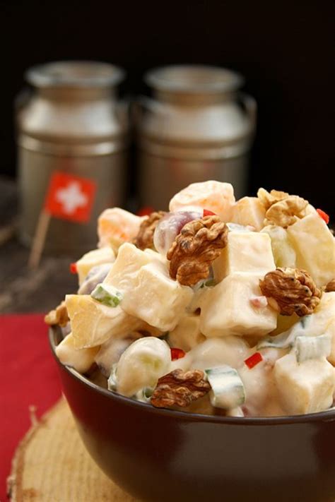 Fruchtig- scharfer Käsesalat mit Schweizer Appenzeller-Käse