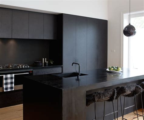 10 Bold And Beautiful Black Kitchen Design Ideas For Your Home Go Get