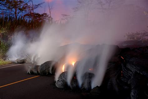 Volcanic Lava Flow Spurs More Evacuations On Hawaii S Big Island