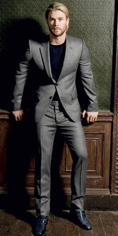 Chris Hemsworthgrey Suit With Black T Shirt Fashion Chris