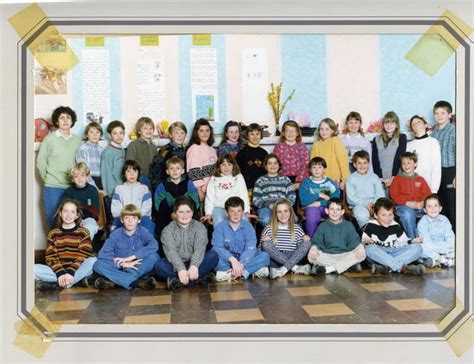 Photo De Classe Cm2 Annee 19921993 De 1992 Ecole Du Centre Annezin