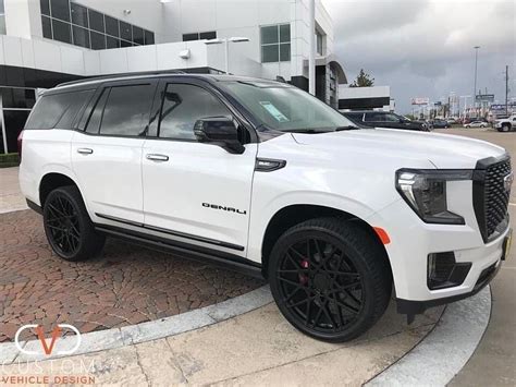 2021 Gmc Yukon With 24” Status Griffin Wheels And 305 35r24 Vogue