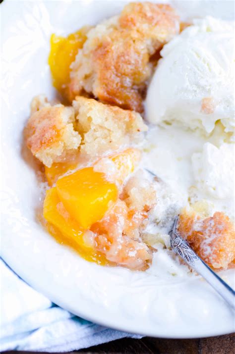 Quick and Easy Peach Cobbler Recipe - Something Swanky