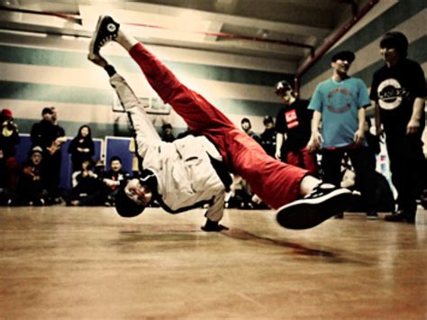 Breakdance Wallpapers Top Free Breakdance Backgrounds Wallpaperaccess