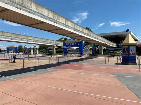 BREAKING: Power Outage in Magic Kingdom Resort Area Shuts Down Ferry