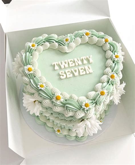 50 Cute Minimalist Buttercream Cakes Mint Green Heart Shaped Cake