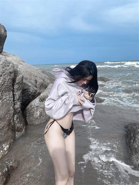 101 Hình Ảnh Gái Xinh Bikini Mỏng Xuyên Thấu Cực Gợi Cảm Chickgolden