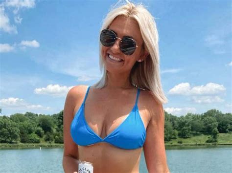Barstool Chicago S Local Smokeshow Of The Day Mary Kate Barstool Sports