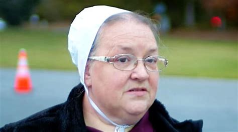 Return To Amish Star Mama Mary Schmucker Seems To Be Breaking An Amish