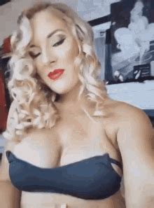 Lacey Evans GIF Lacey Evans Discover Share GIFs