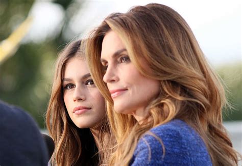 17 Celebrity Moms And Daughters Who Look Exactly Alike