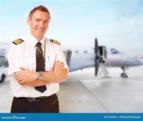 Airline Pilot At The Airport Stock Image Image Of Jumbo Professional