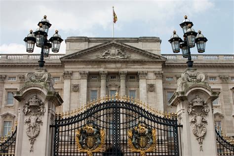 The history of buckingham palace begins in 1702 when the duke of buckingham had it built as his london home. Buckingham Palace Tourist Information, Facts & History