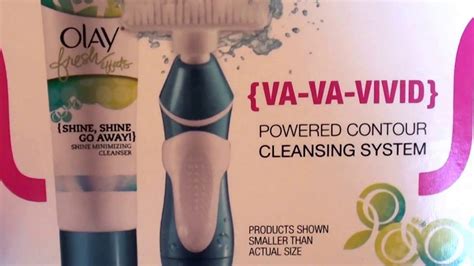 Oil Of Olay Fresh Effects Va Va Vivid Powered Contour Cleansing