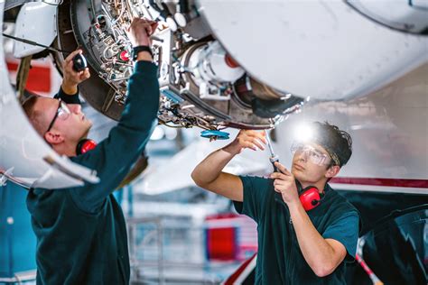 Aircraft Maintenance Technician Jobs And Career Paths Cau