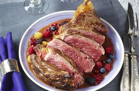 Recette de Côte de bœuf marinée au vin et rôtie au four sauce poivrade