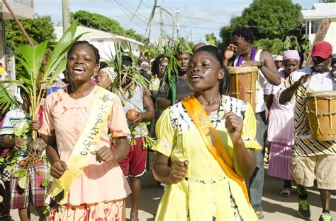 A Look Inside One Of The Us Only Afro Latin American Anthropology College Courses