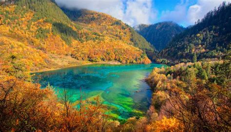 The Six Most Beautiful Lakes In The World