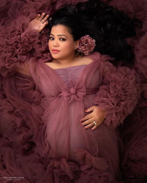 Mommy To Be Bharti Singh Looks Alluring In Her Latest Maternity Shoot Oozes Pregnancy Glow