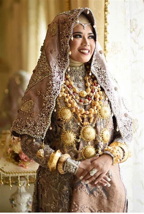 Hal ini lantaran millen menuliskan ucapan selamat untuk memberikan keterangan pada unggahannya kali ini. Paling Keren Baju Pengantin Adat Turki - Lalinessa