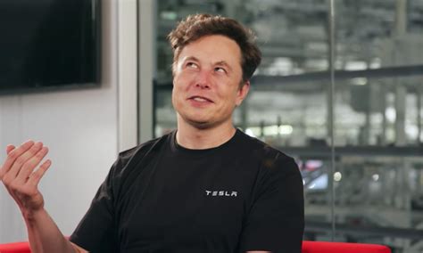 Elon Musks Split Media Persona Is He Crushed Or Is He Doing Fine Observer