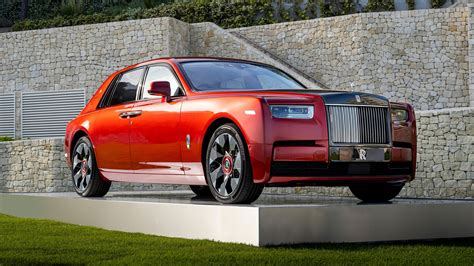Red Rolls Royce Phantom 2022 Luxury Car Booth 5k Preview