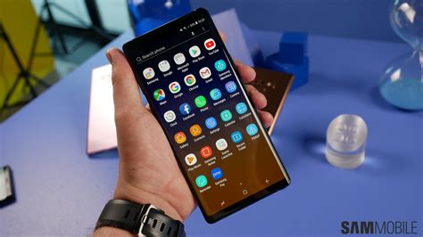 The first image shows the scaled. Fun fact: The Samsung Galaxy Note 9 has a headphone jack ...