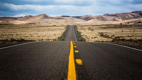 Landscape Road Valley Mountain Pass Highway Asphalt Nevada