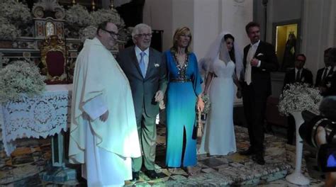 Si sposa Edo Faiella, il papà Peppino Di Capri gli dedica l'Ave Maria