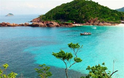 The cheapest way to get from kuala lumpur to langkawi costs only rm 94, and the quickest way takes just 2 hours. Langkawi island is located just off the coast of North ...
